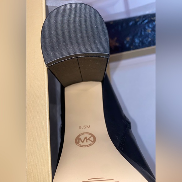 NEW Michael Kors platform bootie - Picture 9 of 13
